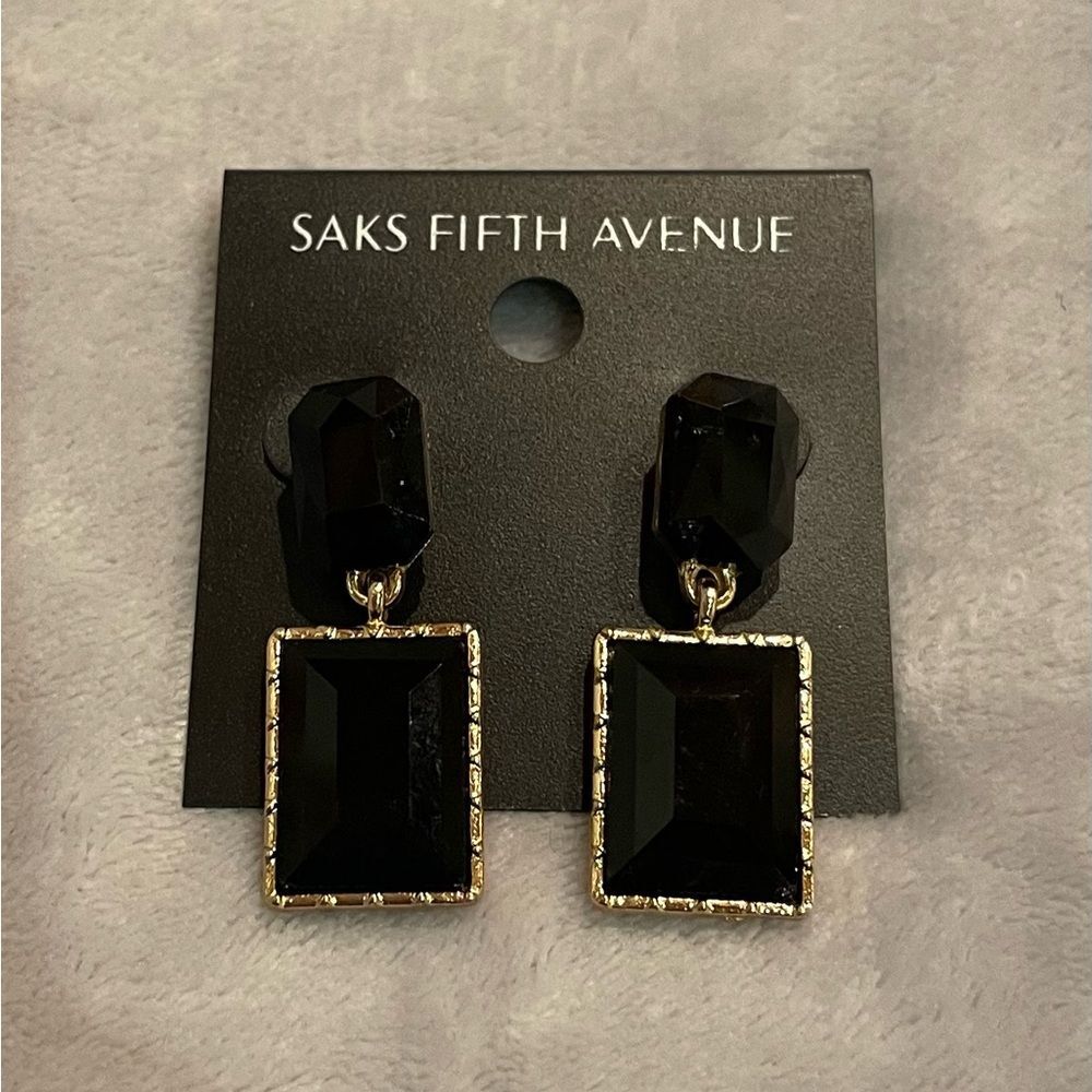 Saks Fifth Avenue NEW ON CARD Gold Tone Faux Black Onyx Drop Earrings